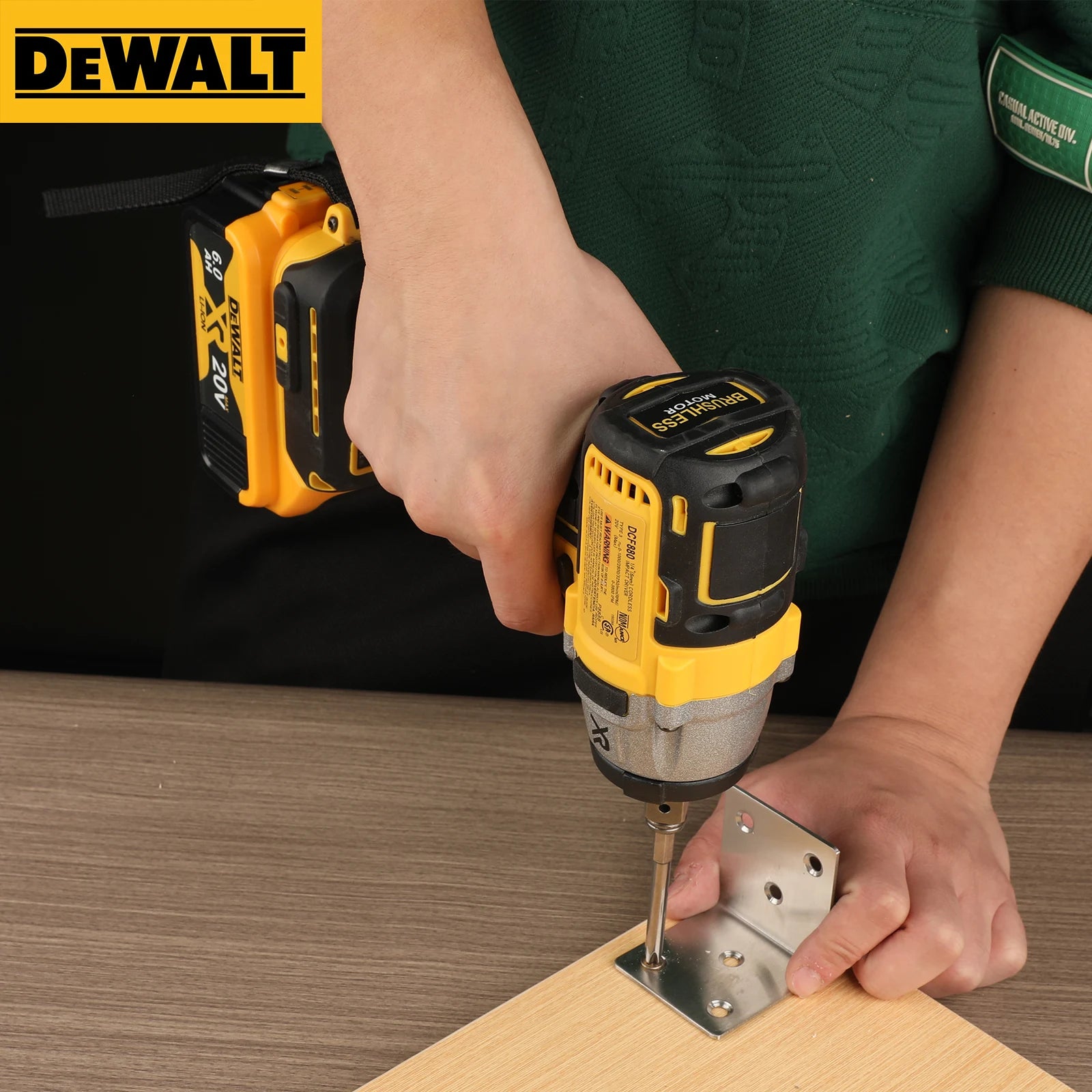 Brushless Cordless Impact Wrench Kit